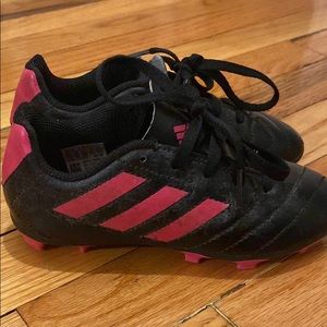 Adidas toddler girls soccer cleats pink size 11.5